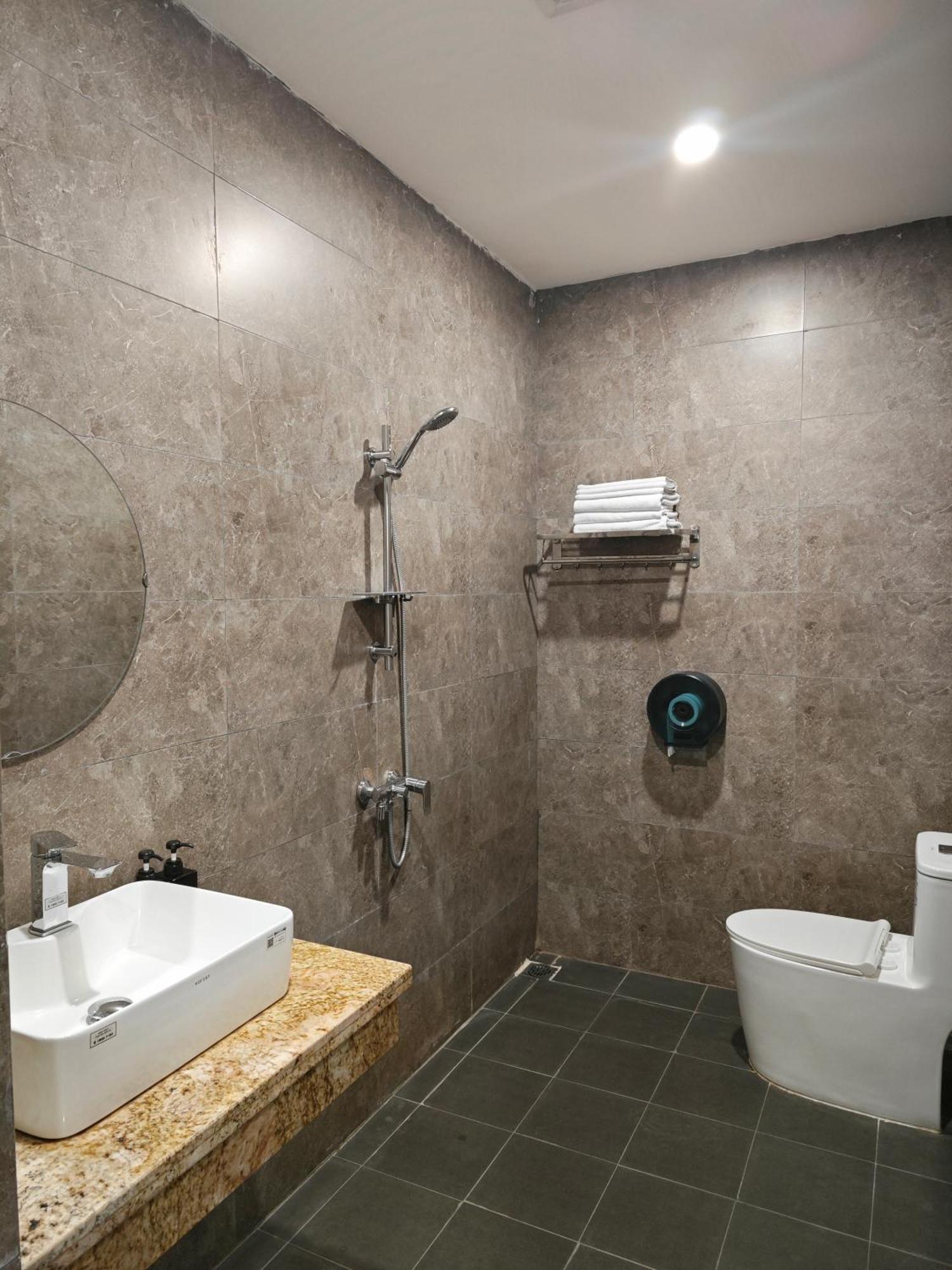 Hotel Kim Thanh Hotel, Vinh Phuc - Near Heron Golf, Dam Vac Vinh Yen